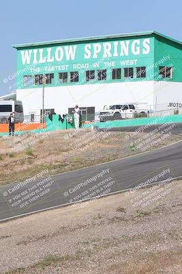 media/Apr-20-2025-AHRMA (Sun) [[393a79c373]]/Race/Group 11 early race/Turn 4b/